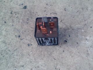 bontott AUDI A4 B5 Relé