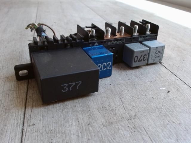 bontott AUDI A4 B5 Relé