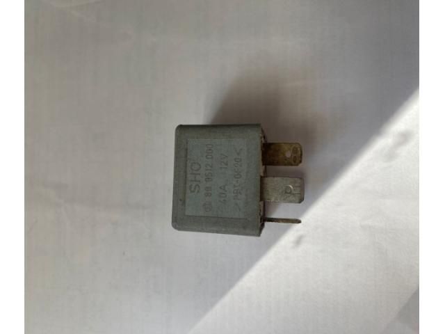 bontott AUDI A4 B5 Relé