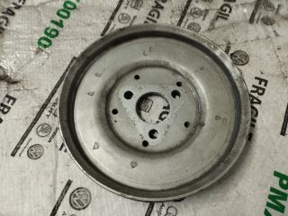 bontott AUDI A4 B5 Szervó Szivattyú Szíjtárcsa