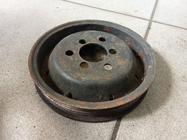 bontott AUDI A4 B5 Szervó Szivattyú Szíjtárcsa