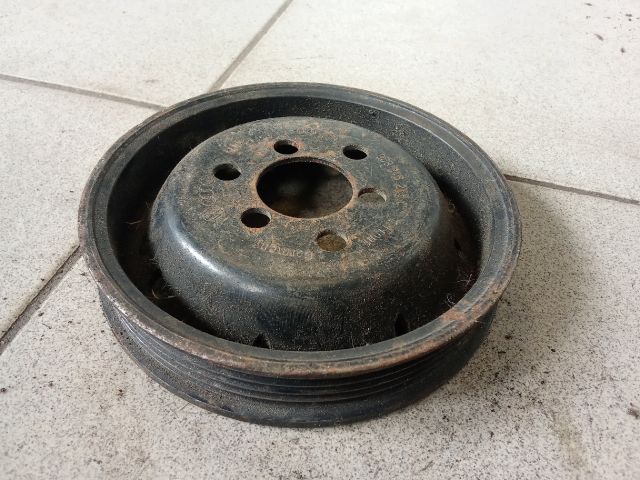 bontott AUDI A4 B5 Szervó Szivattyú Szíjtárcsa