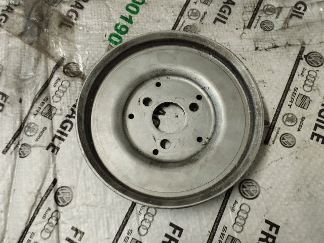 bontott AUDI A4 B5 Szervó Szivattyú Szíjtárcsa