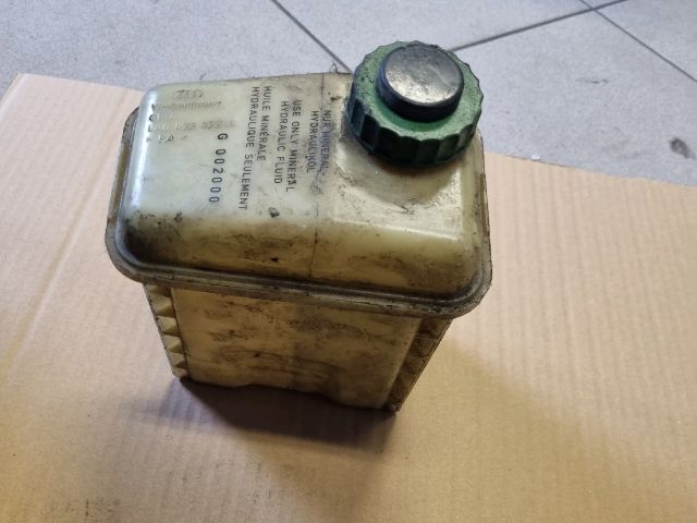 bontott AUDI A4 B5 Szervóolaj Tartály