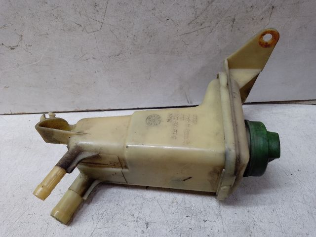 bontott AUDI A4 B5 Szervóolaj Tartály