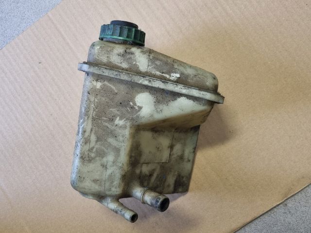 bontott AUDI A4 B5 Szervóolaj Tartály