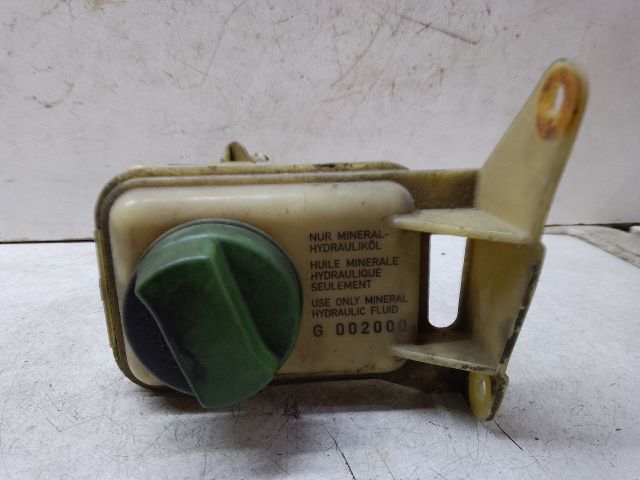 bontott AUDI A4 B5 Szervóolaj Tartály