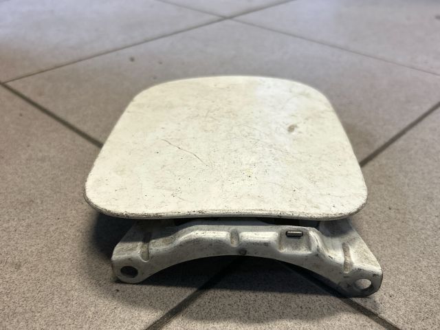 bontott AUDI A4 B5 Tankajtó