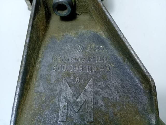 bontott AUDI A4 B5 Tartó Bak