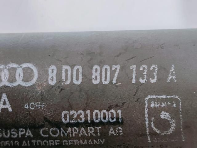 bontott AUDI A4 B5 Tartó Bak