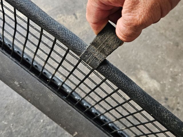 bontott AUDI A4 B5 Térelválasztó