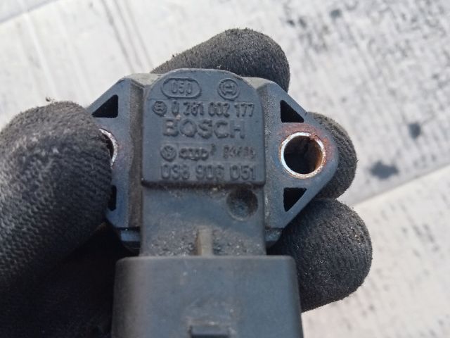 bontott AUDI A4 B5 Töltőnyomás Érzékelő