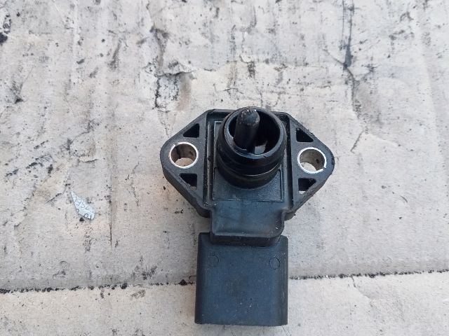 bontott AUDI A4 B5 Töltőnyomás Érzékelő