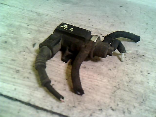 bontott AUDI A4 B5 Vákum Szelep