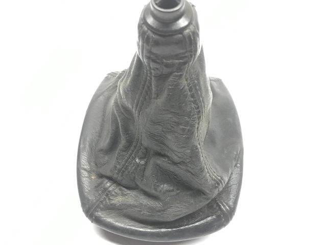 bontott AUDI A4 B5 Váltószoknya