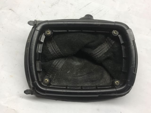 bontott AUDI A4 B5 Váltószoknya