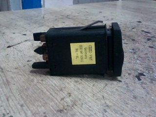 bontott AUDI A4 B5 Vészvillogó Kapcsoló