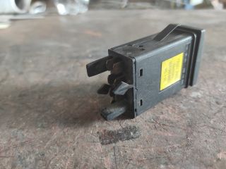 bontott AUDI A4 B5 Vészvillogó Kapcsoló