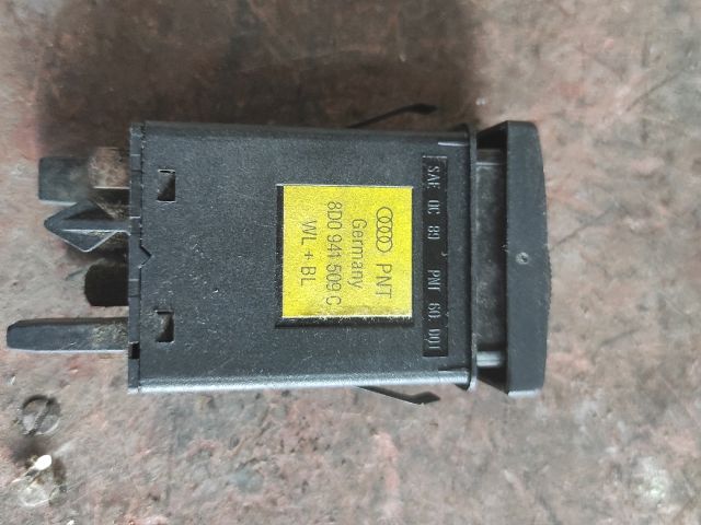 bontott AUDI A4 B5 Vészvillogó Kapcsoló