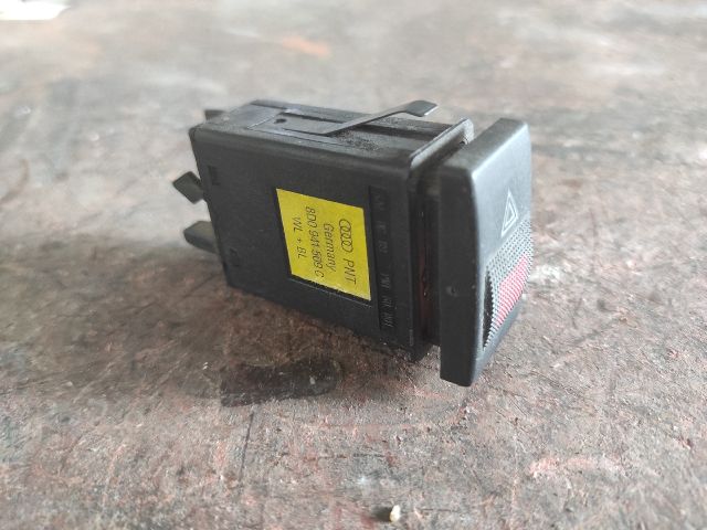 bontott AUDI A4 B5 Vészvillogó Kapcsoló