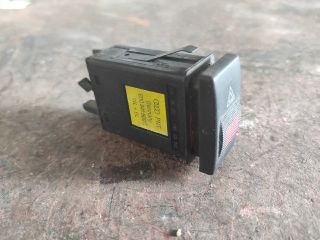 bontott AUDI A4 B5 Vészvillogó Kapcsoló