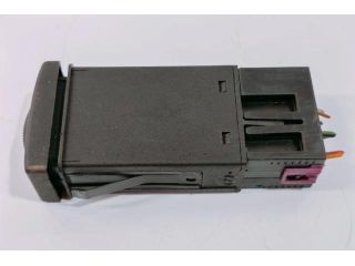 bontott AUDI A4 B5 Vészvillogó Kapcsoló