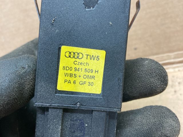 bontott AUDI A4 B5 Vészvillogó Kapcsoló