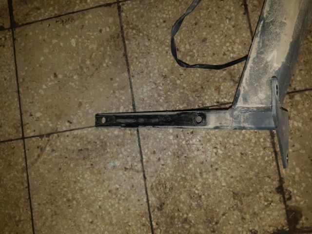 bontott AUDI A4 B5 Vonóhorog