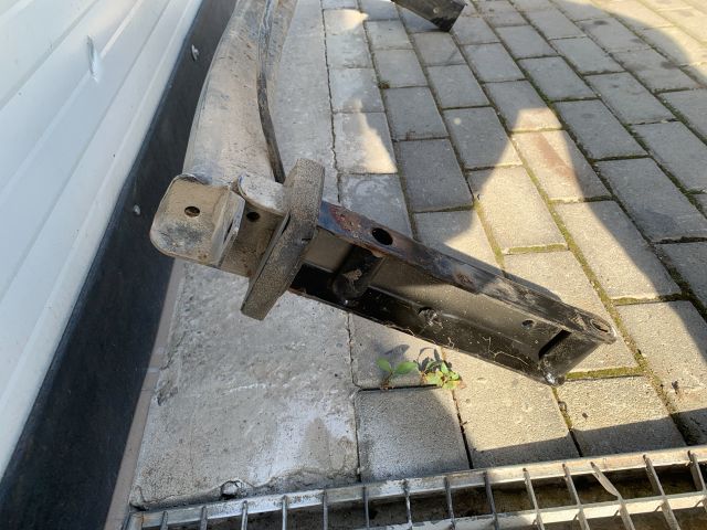 bontott AUDI A4 B5 Vonóhorog