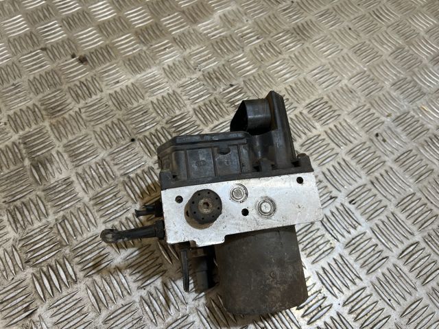 bontott AUDI A4 B6 ABS Kocka