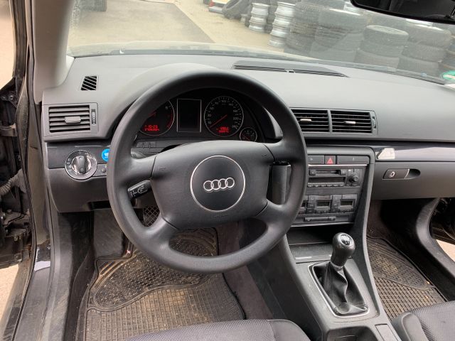 bontott AUDI A4 B6 Bal első Gólyaláb (Lengécsillapító, Rugó)