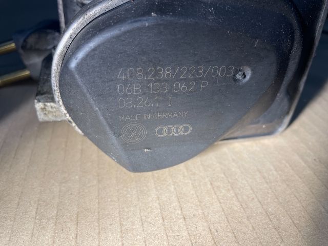 bontott AUDI A4 B6 Fojtószelep (Elektromos)