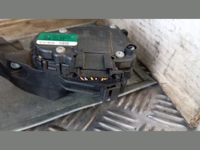 bontott AUDI A4 B6 Gázpedál (Elektromos)