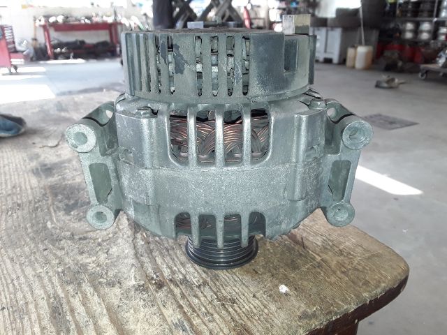 bontott AUDI A4 B6 Generátor