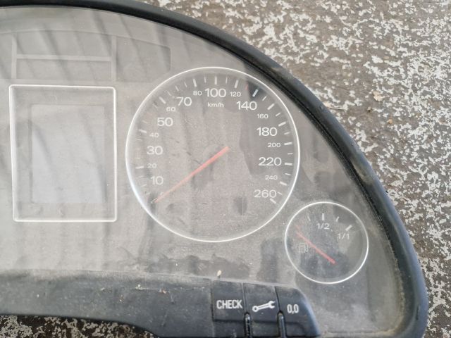 bontott AUDI A4 B6 Kilométeróra