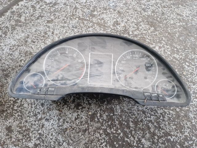 bontott AUDI A4 B6 Kilométeróra