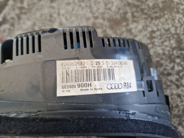 bontott AUDI A4 B6 Kilométeróra
