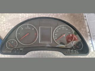 bontott AUDI A4 B6 Kilométeróra