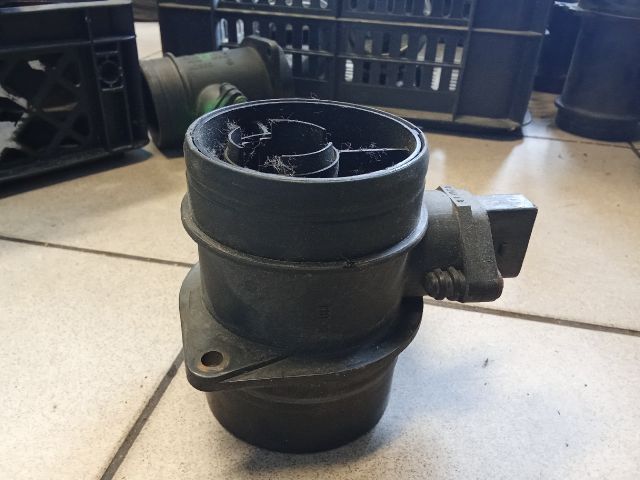 bontott AUDI A4 B6 Légtömegmérő