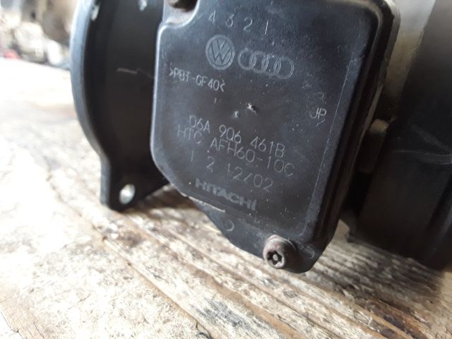bontott AUDI A4 B6 Légtömegmérő