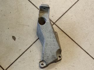 bontott AUDI A4 B6 Motor Tartó Bak (Pozíciófüggetlen)