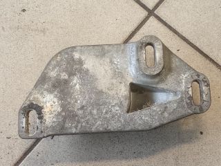 bontott AUDI A4 B6 Motor Tartó Bak (Pozíciófüggetlen)