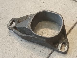 bontott AUDI A4 B6 Motor Tartó Bak (Pozíciófüggetlen)