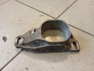 bontott AUDI A4 B6 Motor Tartó Bak (Pozíciófüggetlen)