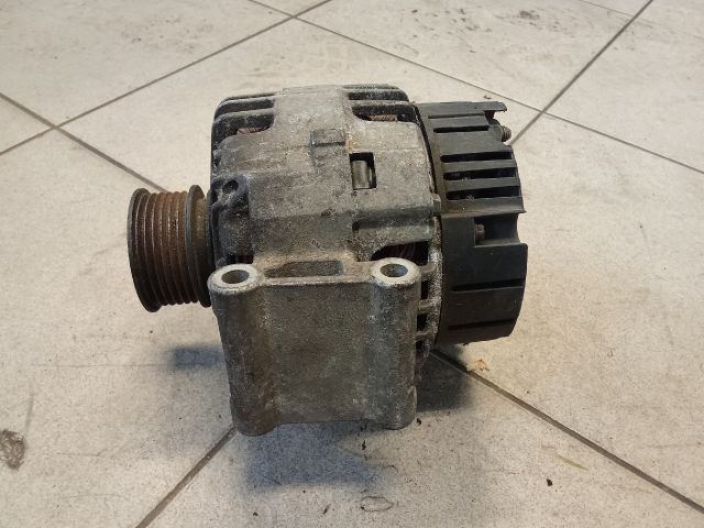 bontott AUDI A4 B6 Generátor