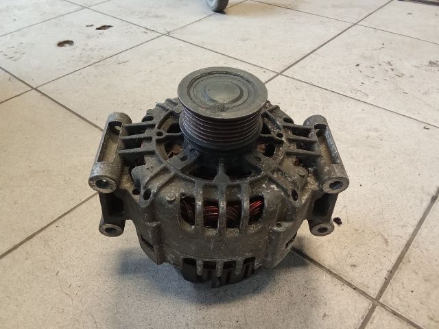 bontott AUDI A4 B6 Generátor