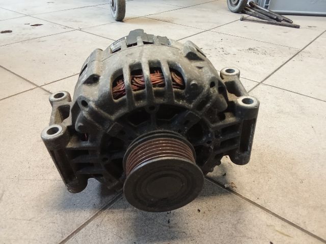bontott AUDI A4 B6 Generátor