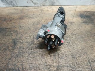 bontott AUDI A4 B6 Gyújtáskapcsoló Házzal