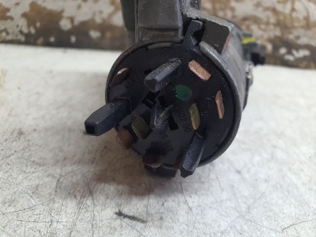 bontott AUDI A4 B6 Gyújtáskapcsoló Házzal