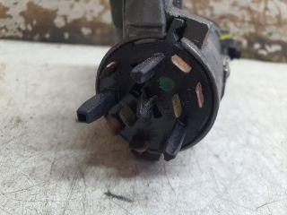 bontott AUDI A4 B6 Gyújtáskapcsoló Házzal